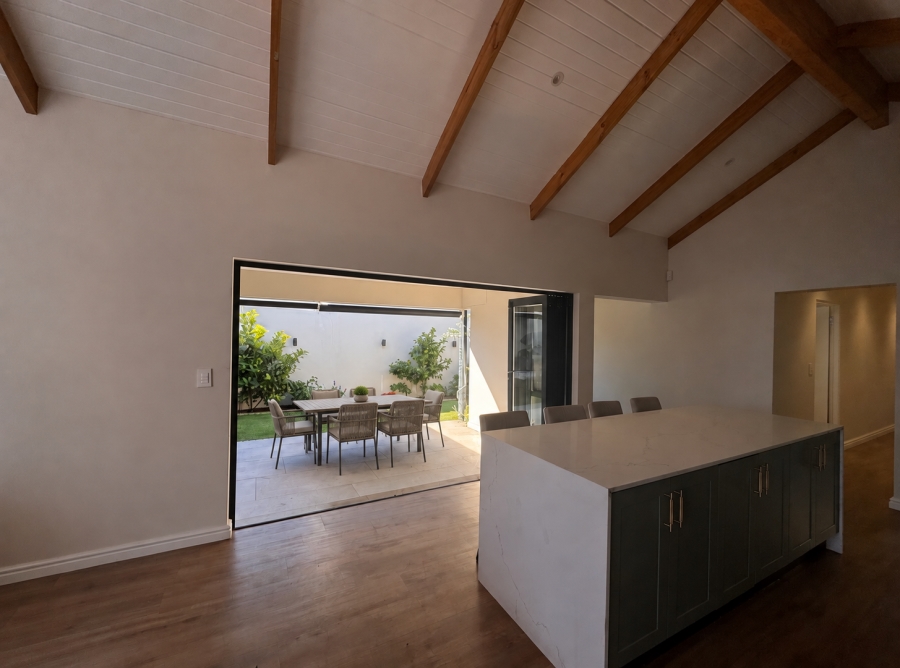 3 Bedroom Property for Sale in Sandown Western Cape